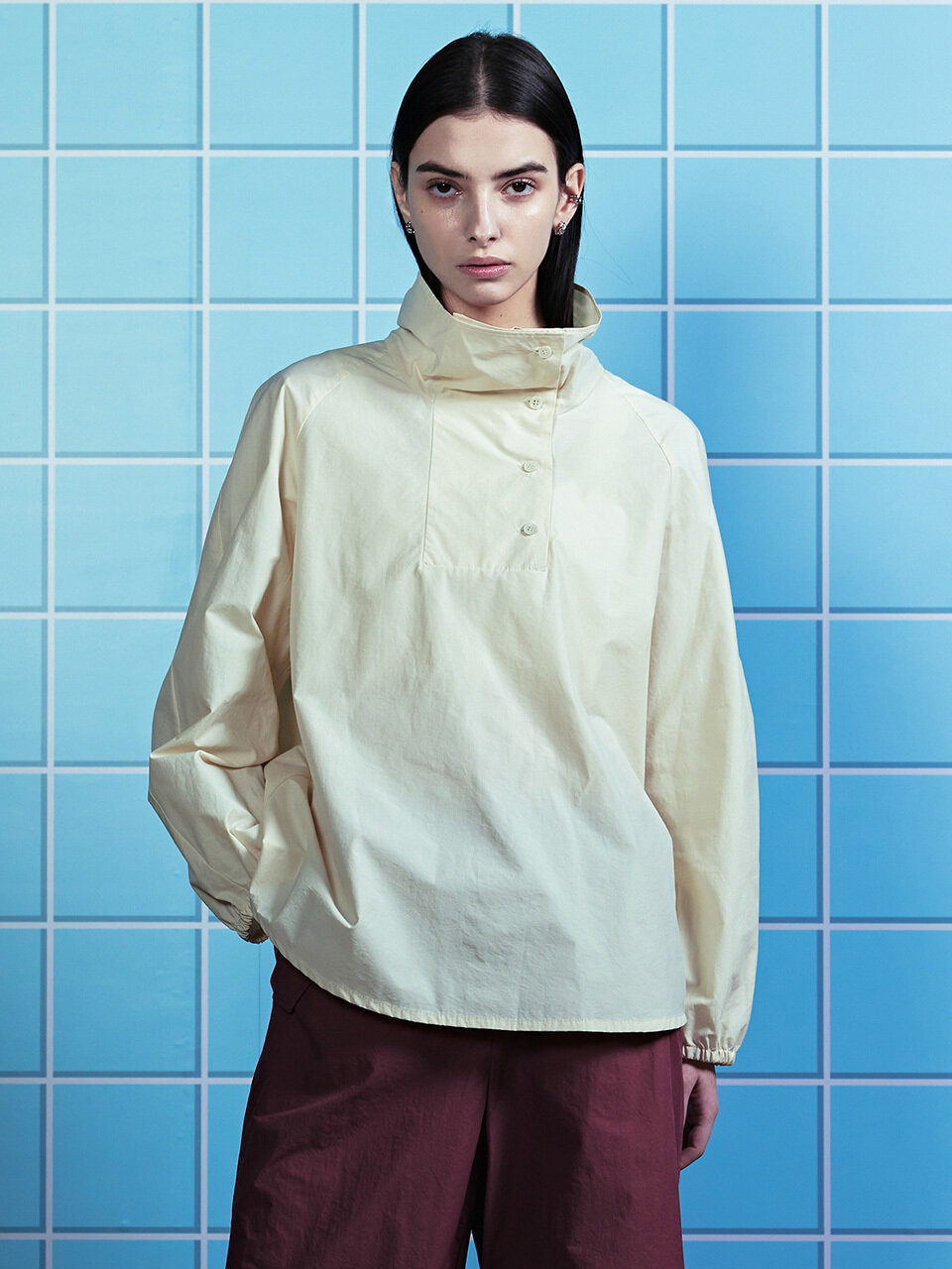 NUVO.10 Stand Half Neck Blouse