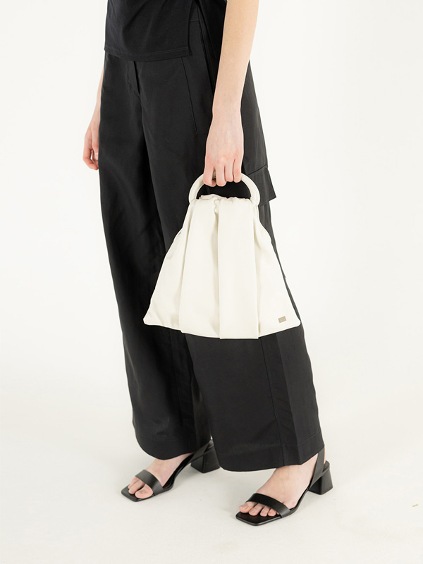 object museum Clam Mini Tote Bag_White