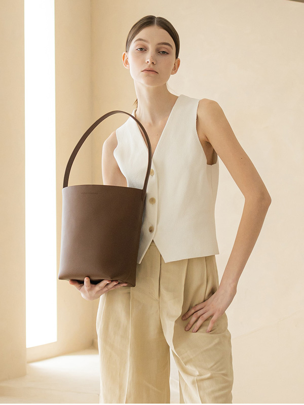 object museum Sally Bucket Bag_Brown
