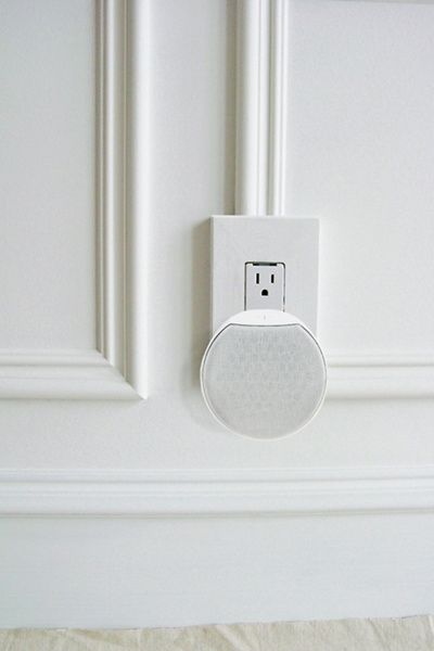 OC Acoustic OC Acoustic Newport Plug-in Outlet Bluetooth Speaker in Gray/White at Urban Outfitters