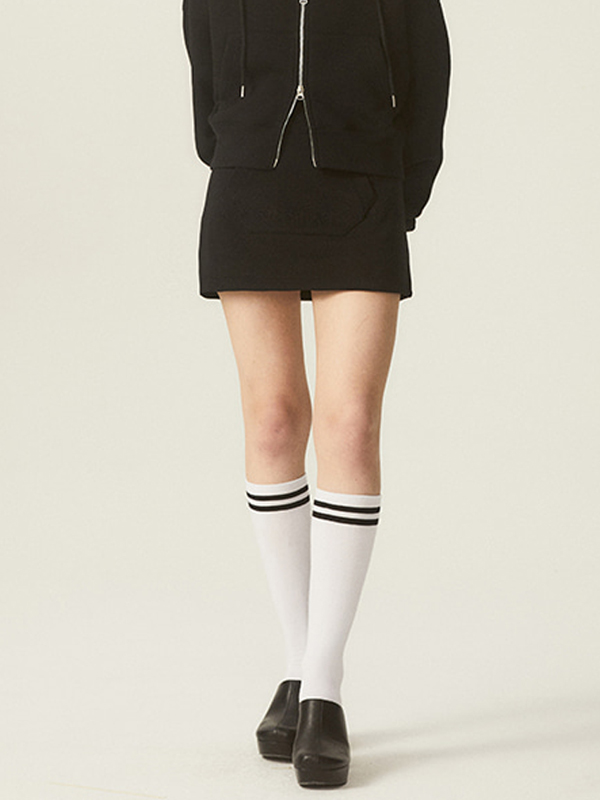 ODD STUDIO Front Pocket Mini Sweatskirt_Black
