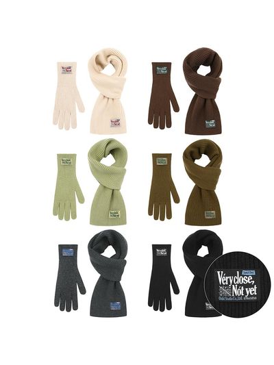 ODD STUDIO Veryclose Knit Scarf Gloves