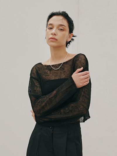 ODER Crop Linen Long Sleeve Pullover (Black)