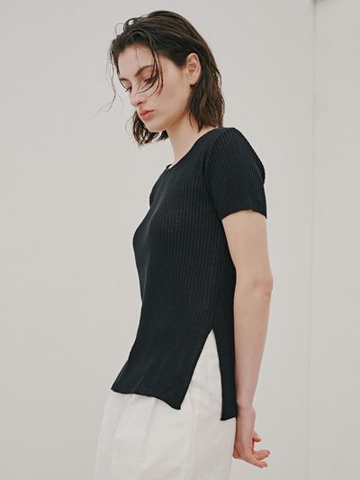 ODER Long Slit Linen Pullover (Black)