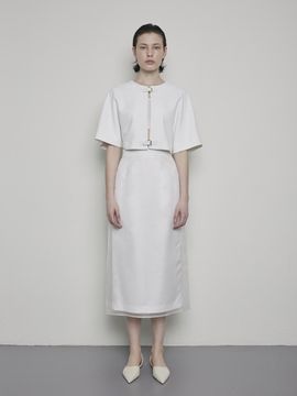 OEUVA White Buckle Belt Cape