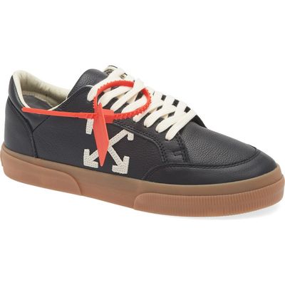 Off-White Off-White New Low Vulcanized Sneaker