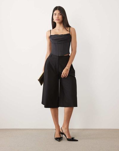 Oh Polly Oh Polly satin corset top in black