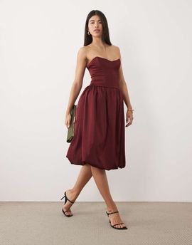 Oh Polly Oh Polly satin sweetheart bandeau bow detail bubble hem midi dress in burgundy-RED