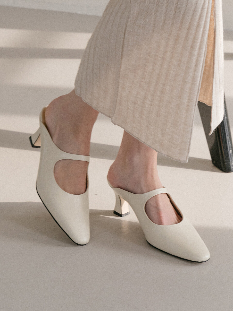 OI PAINTED Amelia Pumps OSP212_ 2 Colors