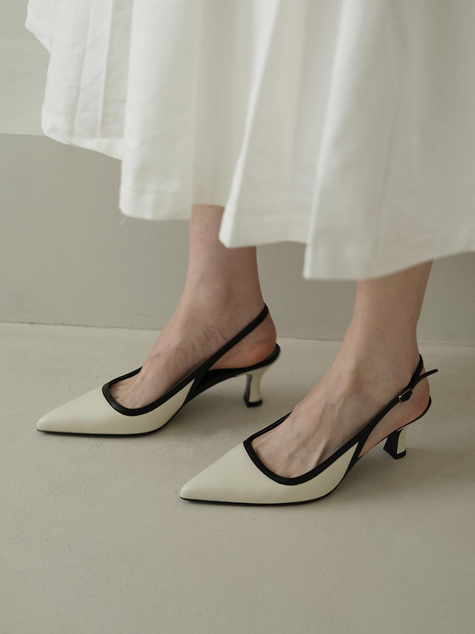 OI PAINTED Celesta Pumps