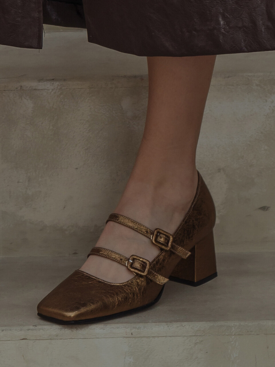 OI PAINTED Julia Pumps - Bronze