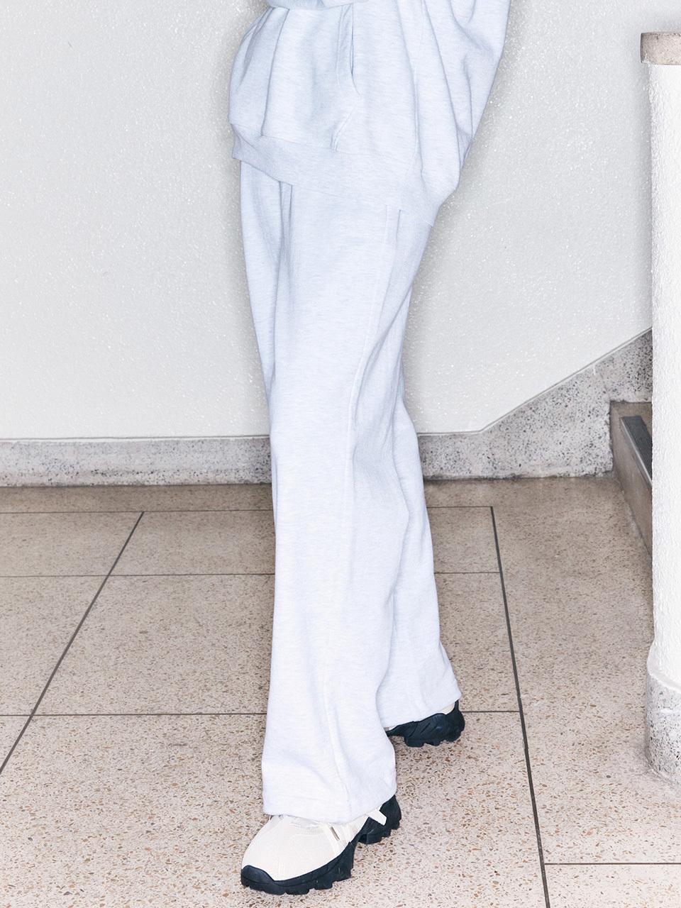 OIOI COLLECTION Basic Logo Sweatpants [LIGHT GREY]