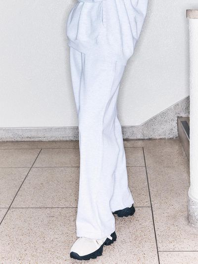 OIOI COLLECTION Basic Logo Sweatpants [LIGHT GREY]