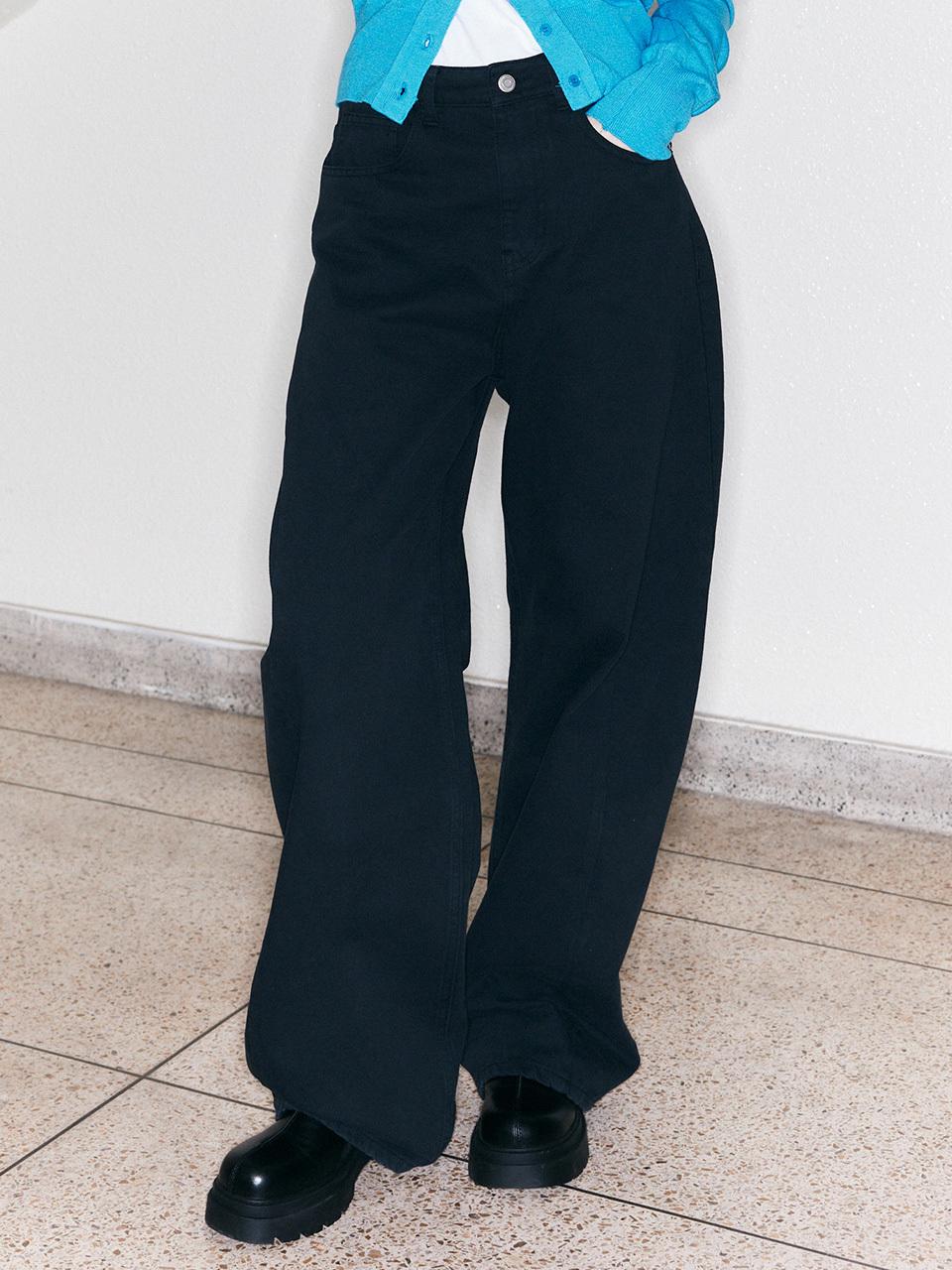 OIOI COLLECTION Women's Curved Pants [BLACK]
