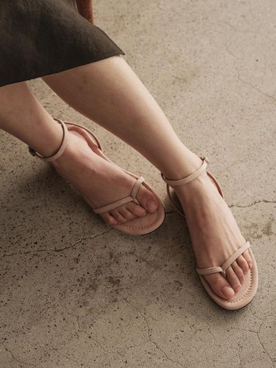 OLD HANDS CARVED Lily Strap Sandal