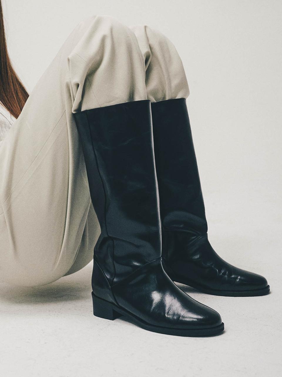 OLD HANDS CARVED Sally Boots_Black