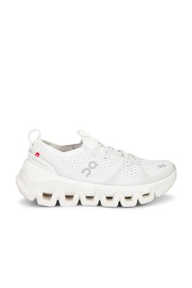 On On Cloud X Tempo Sneaker