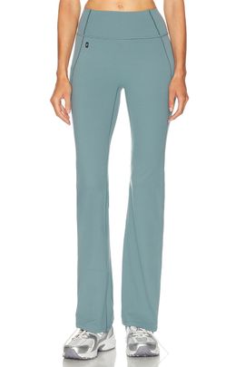 On On Studio Flared 32 Pant