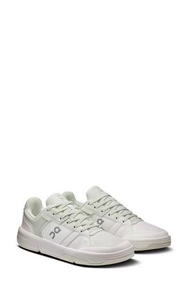 On On The Roger Clubhouse 3 Tennis Sneaker