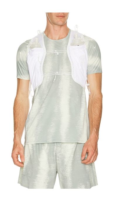 On On Ultra Vest Pro