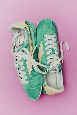 Oncept Temple Sneakers