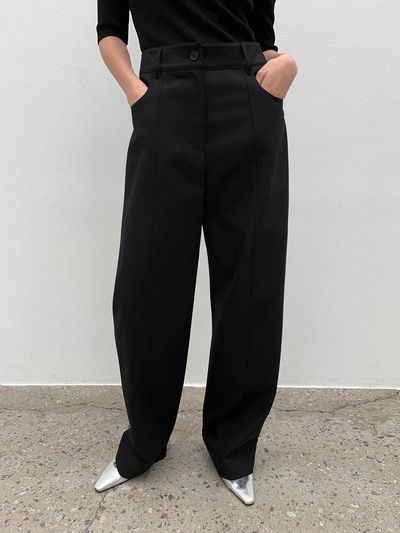 ONE Incision Tapered Pants_BLACK