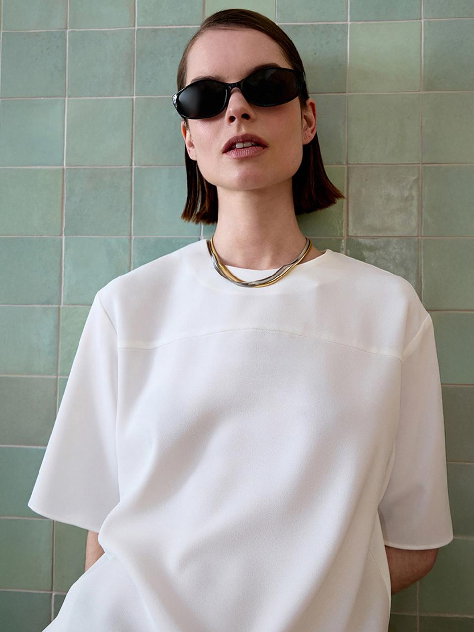 ONE Incisional Half Blouse [WHITE]