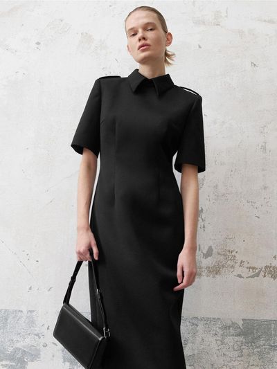 ONE Silhouette Collar Dress