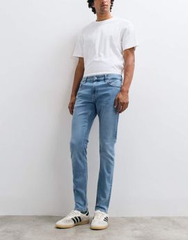 ONLY & SONS ONLY & SONS Loom slim fit jeans in light blue vintage wash