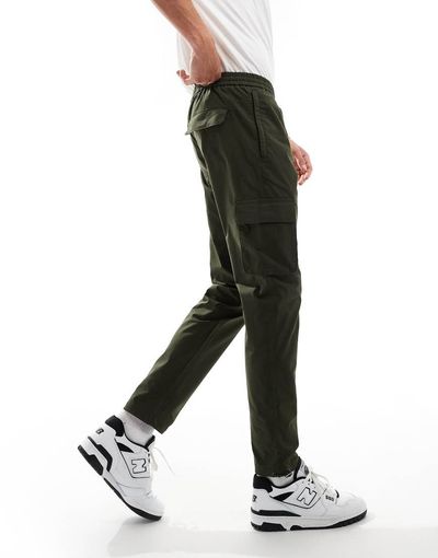 ONLY & SONS ONLY & SONS tapered tech cargo shorts in khaki green