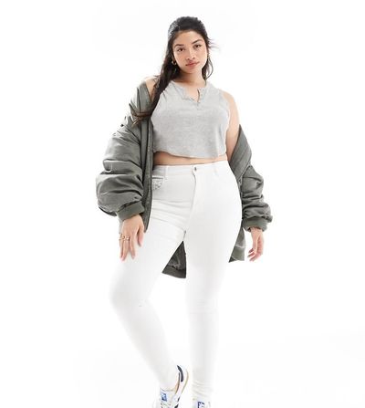 Only Curve Only Curve Augusta skinny jeans in white