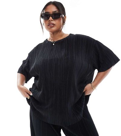 Only Curve ONLY Curve boxy plisse T-shirt in black - part of a set