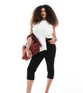 Only Curve ONLY Curve capri pants in black
