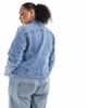Only Curve Only Curve denim jacket in light blue - 3