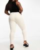 Only Curve Only Curve skinny jeans in ecru-White - 4