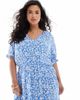 Only Curve ONLY Curve v neck maxi dress in blue floral - 2