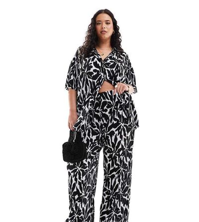 Only Curve ONLY Curve wide leg pants in abstract flower print - part of a set-Multi