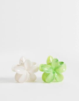 ONLY ONLY 2-pack flower hair claw clips in white & green