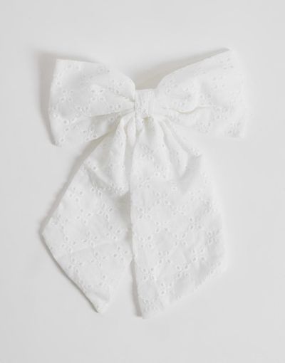 ONLY ONLY broderie bow hair clip in white