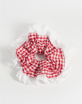 ONLY ONLY eyelet trim scrunchie in red gingham