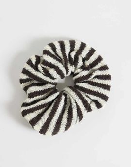 ONLY ONLY knit scrunchie in brown and cream stripe