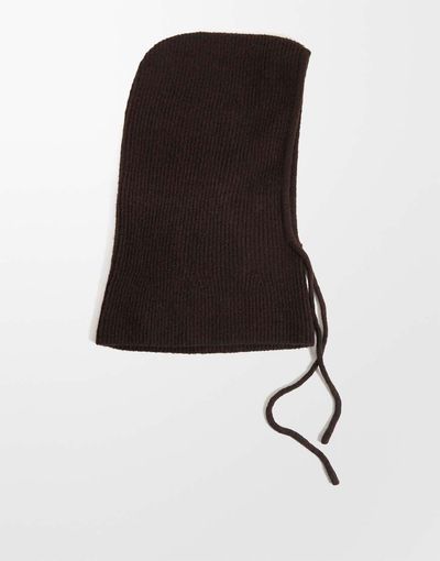 ONLY ONLY knitted bonnet in chocolate-Brown