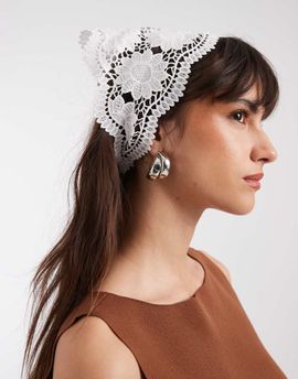 ONLY ONLY lace details headscarf in white