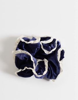 ONLY ONLY velvet scrunchie in navy