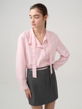 on&on Draped Neck Tie Blouse