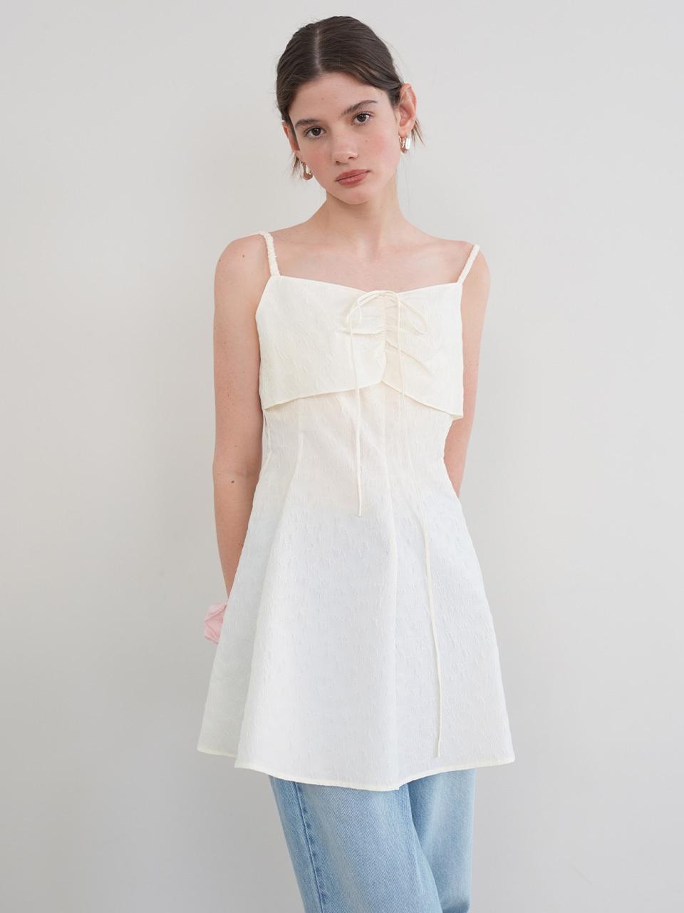 on&on Neck String Layered Blouse
