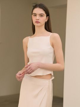 on&on Square Neck Sleeveless Top