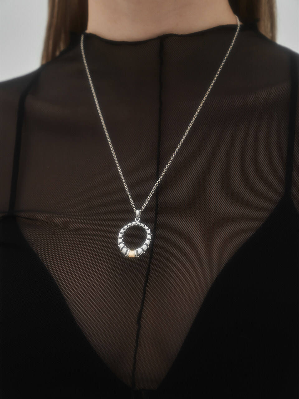 OOV Egg 02 Necklace_Silver