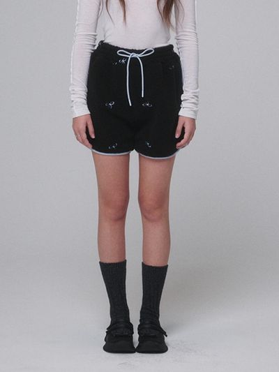 OPENING SUNSHINE Ribbon Pointed Fleece Short pants_Black