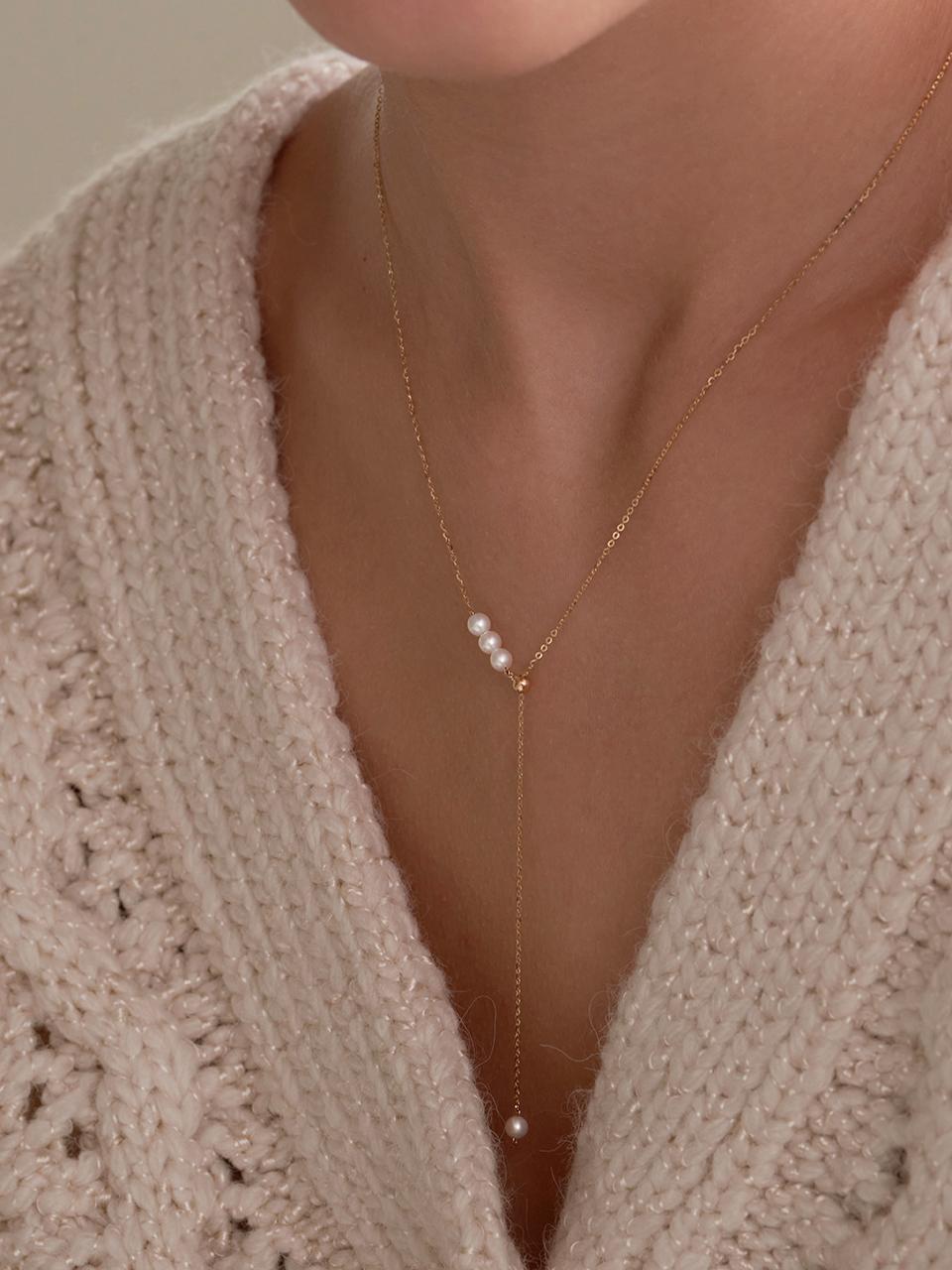 OR D`OR [14K] Mini freshwater pearl Y necklace